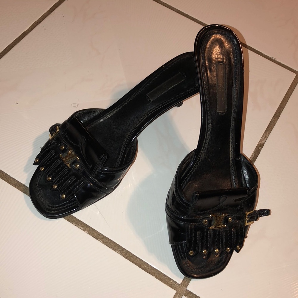 Peep toe kitten Louis Vuitton sandals size 8/38